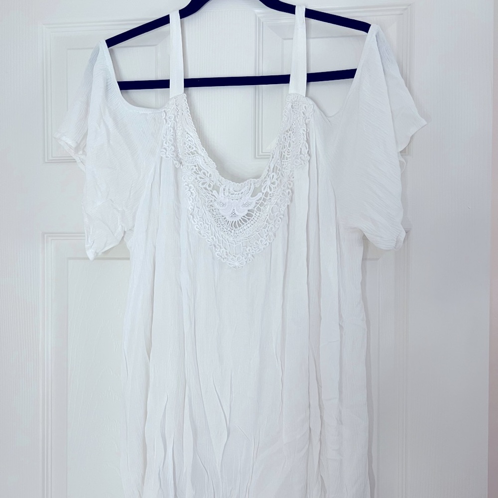 Torrid 3X lace cold shoulder